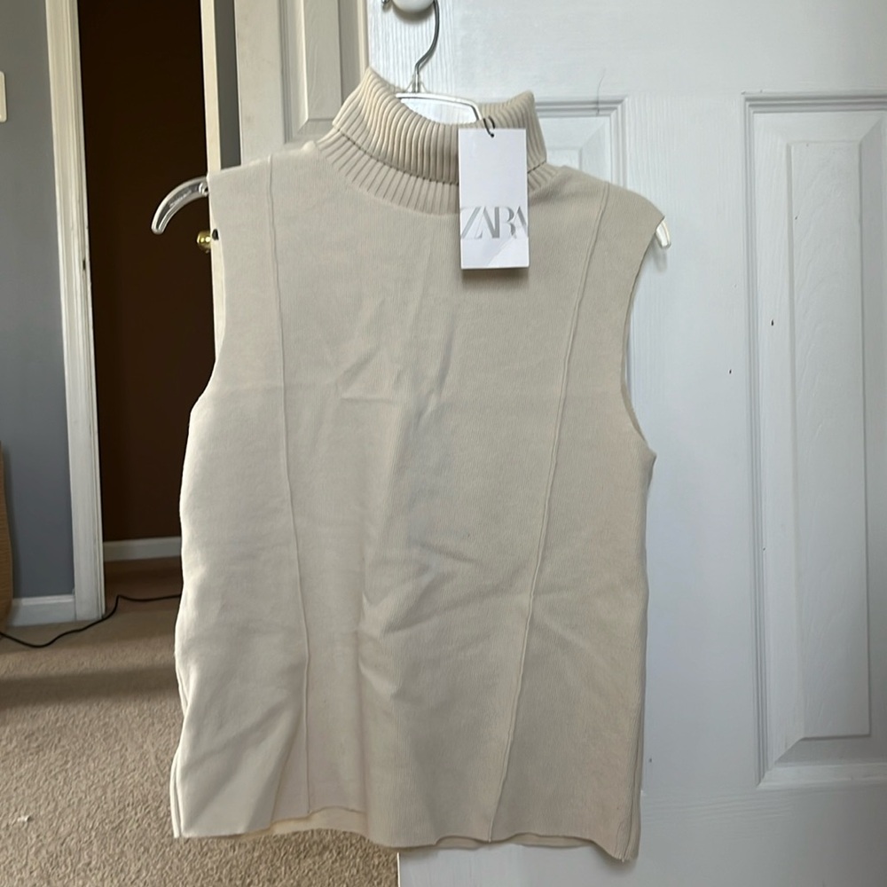 NWT ZARA Cream Turtleneck Sweater